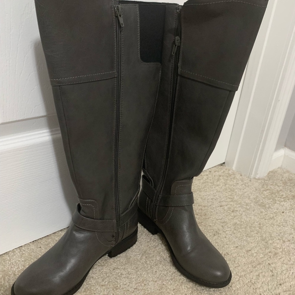 Guess Gray BOOTS